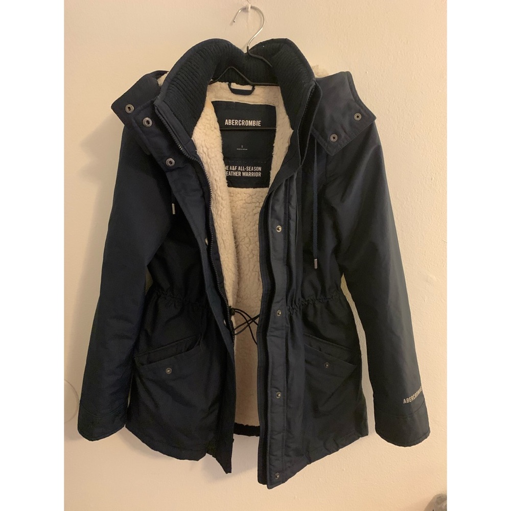 AbercrombieFitch All Season Weather Warrior size S
